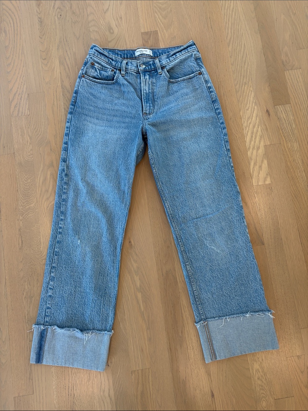 Abercrombie mid rise baggy jeans